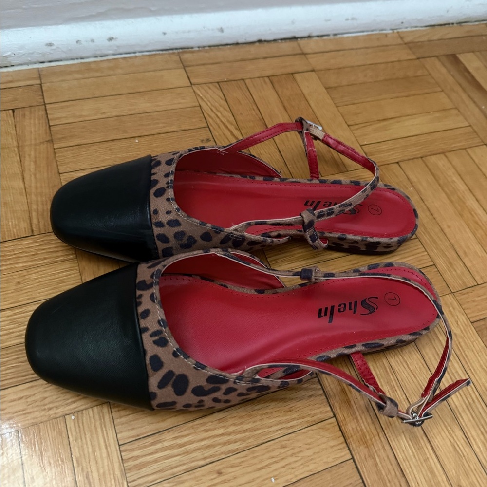 Leopard Flats - Picture 4 of 10